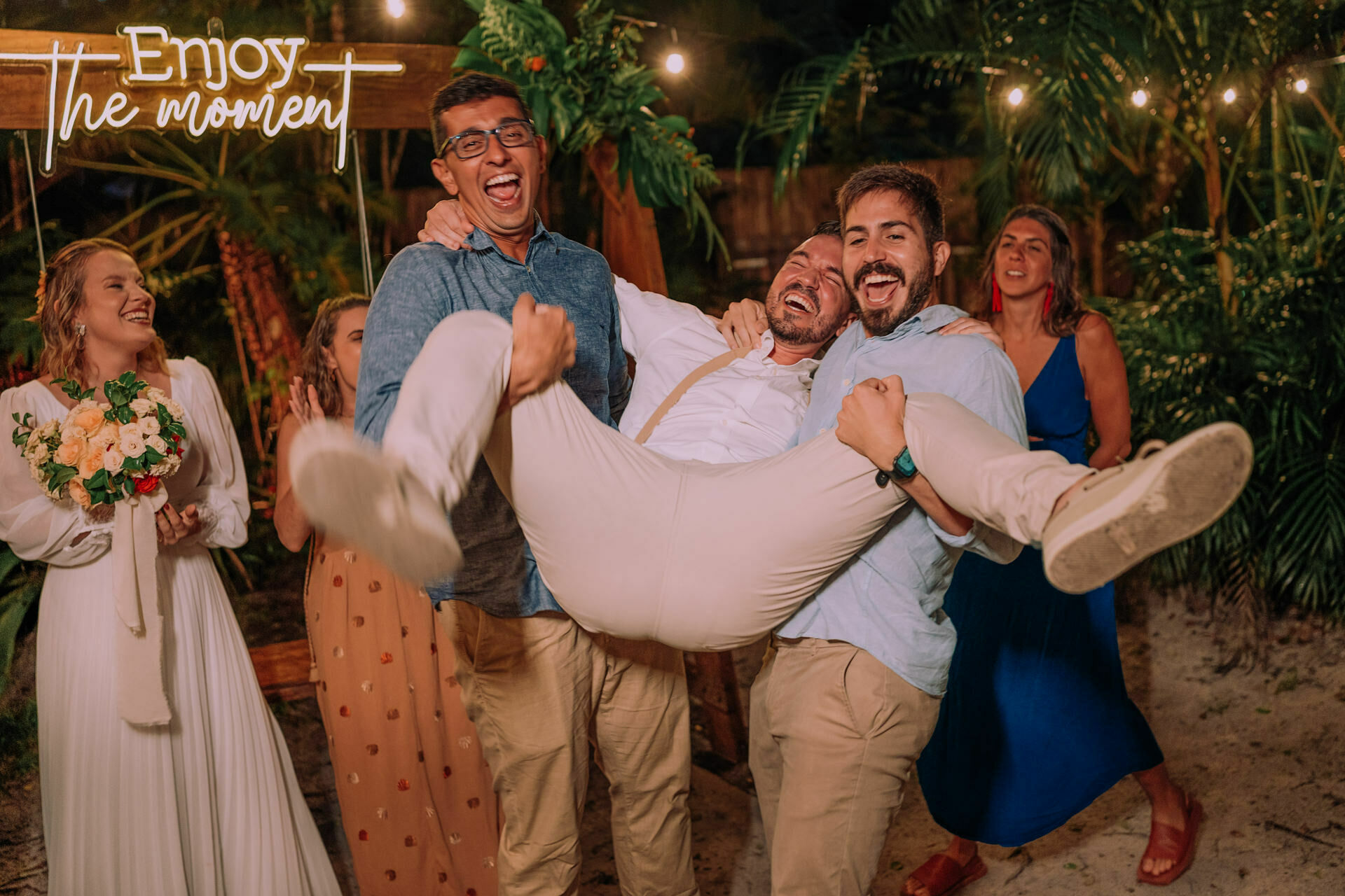 Foto Deborah e Luciano - Casamento na Ilha do Mel - Imagem 34