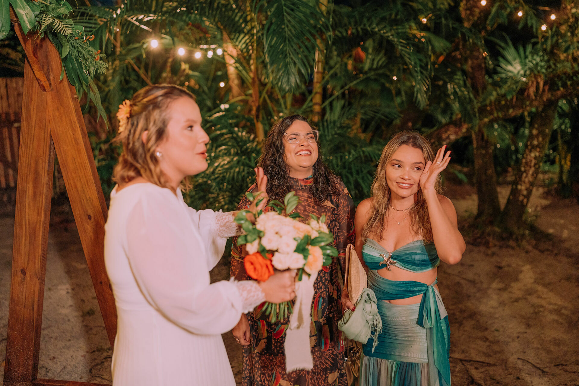 Foto Deborah e Luciano - Casamento na Ilha do Mel - Imagem 35